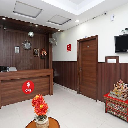 Oyo 680 Hotel Ranjana Heritage Lucknow Buitenkant foto