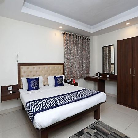 Oyo 680 Hotel Ranjana Heritage Lucknow Buitenkant foto