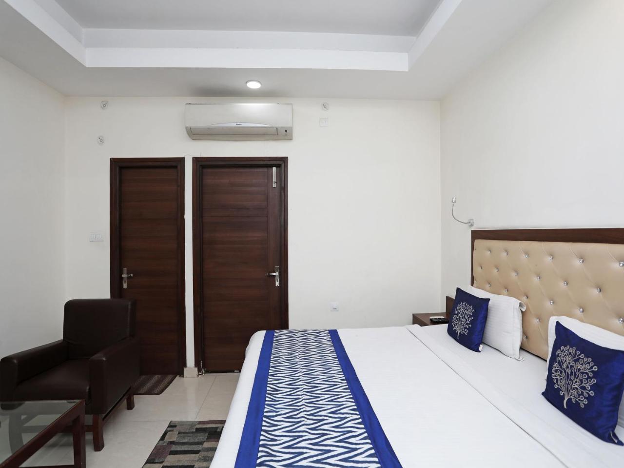 Oyo 680 Hotel Ranjana Heritage Lucknow Buitenkant foto