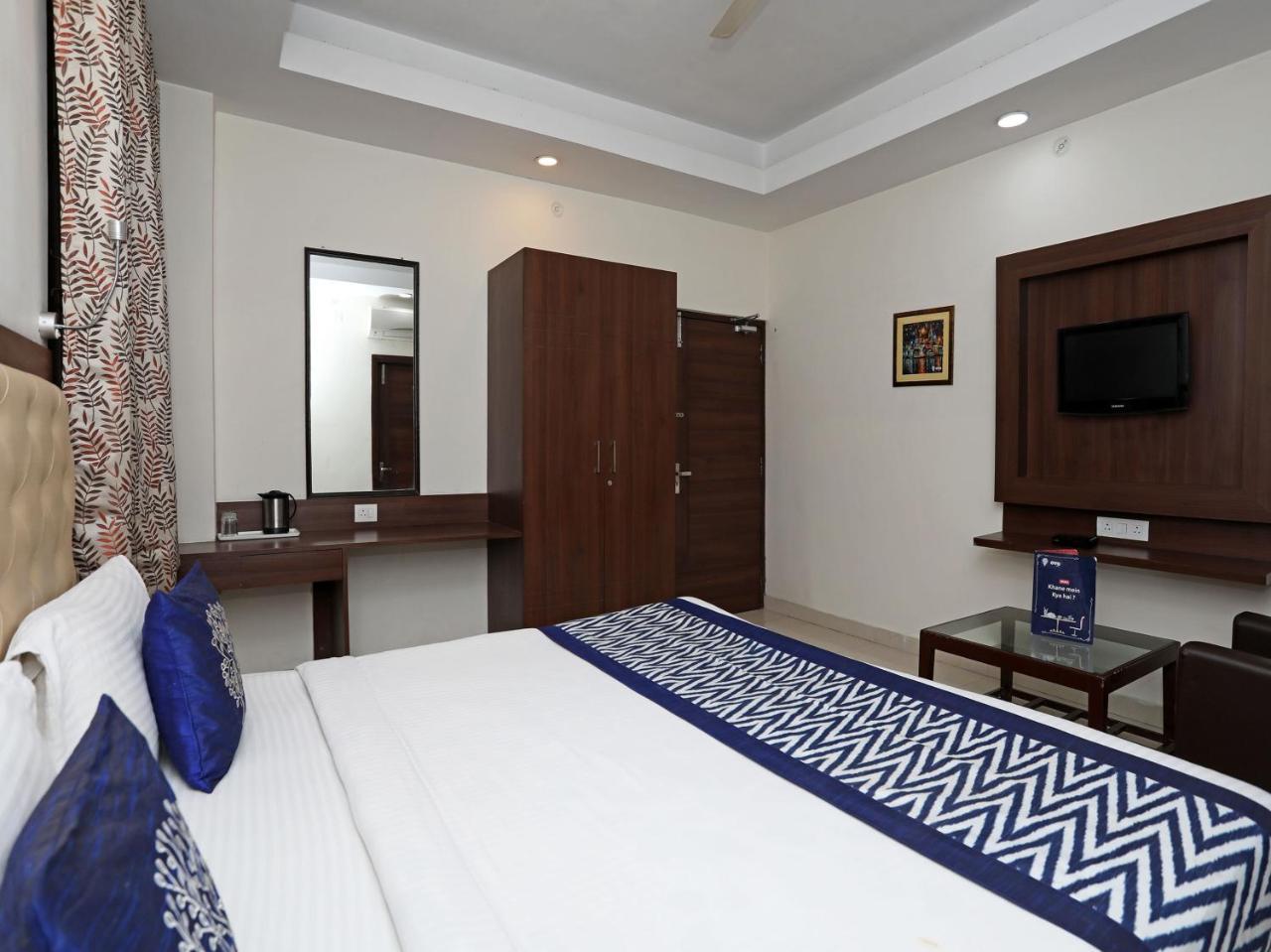 Oyo 680 Hotel Ranjana Heritage Lucknow Buitenkant foto