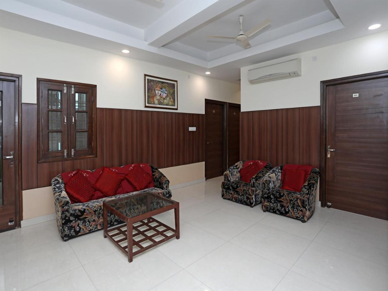 Oyo 680 Hotel Ranjana Heritage Lucknow Buitenkant foto
